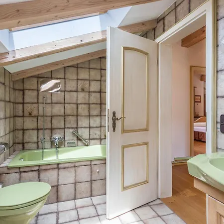 Mit Bergpanorama Holiday home Unterwoessen